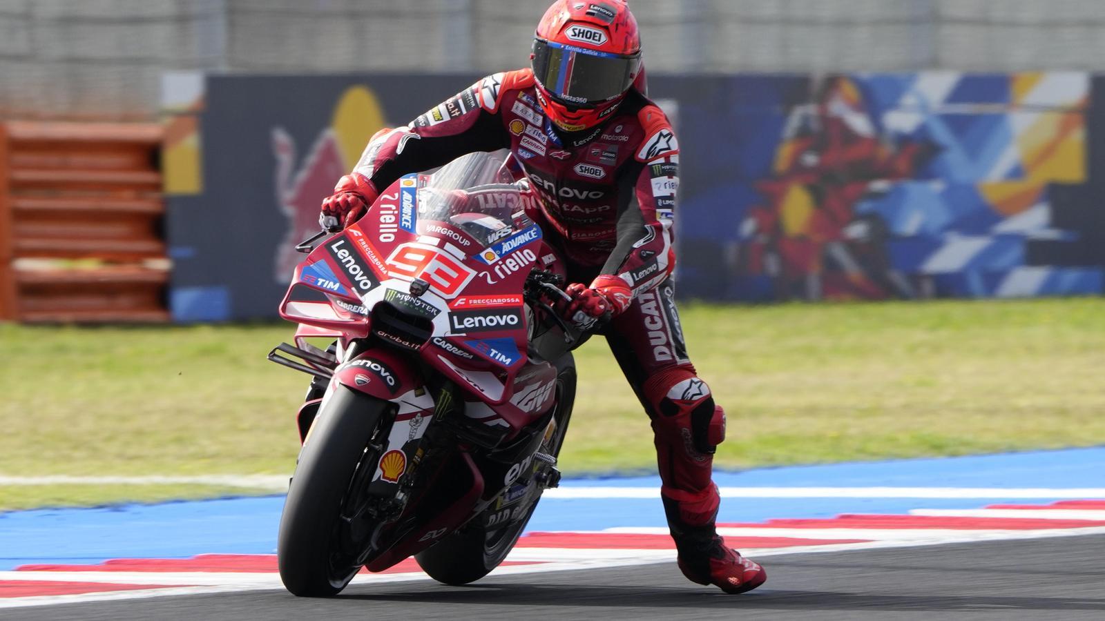 Marc Márquez se alza en la clasificación tras su doble victoria en San Marino